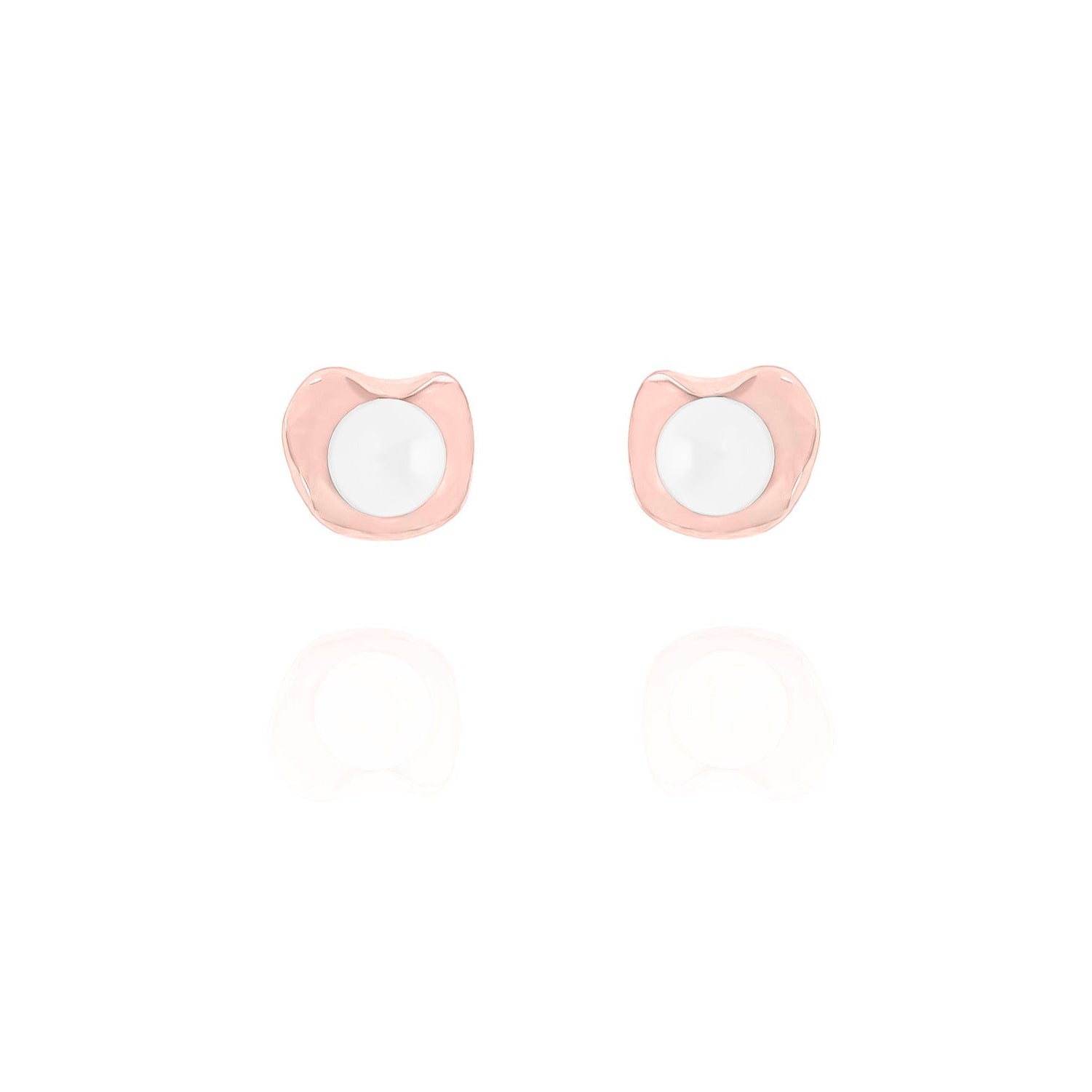Freshwater Pearl Stud Earrings- S083