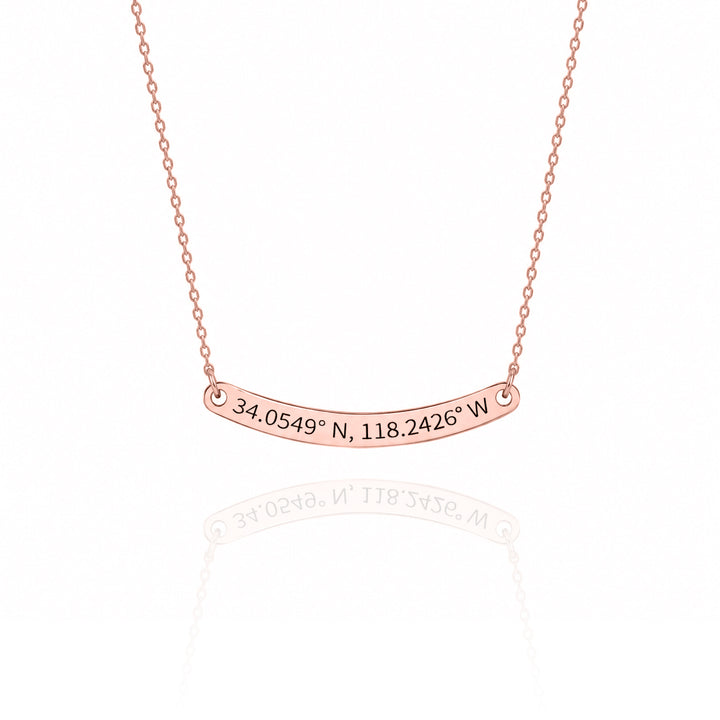 Custom Curved Bar Necklace – Personalized Name Jewelry
