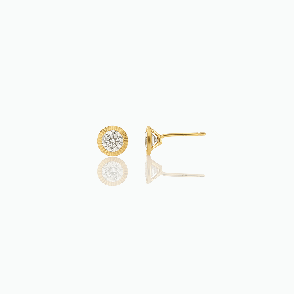 Stylish Dainty CZ Diamond Stud Earring- S071