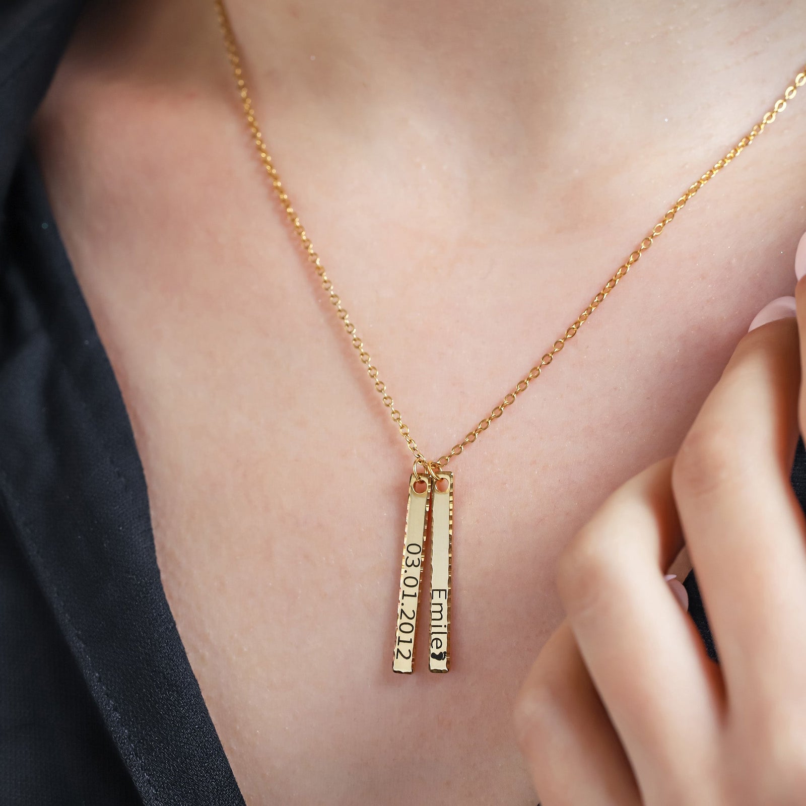 Vertical Bar Necklace – Hammered Edge Engraved Minimalist Jewelry
