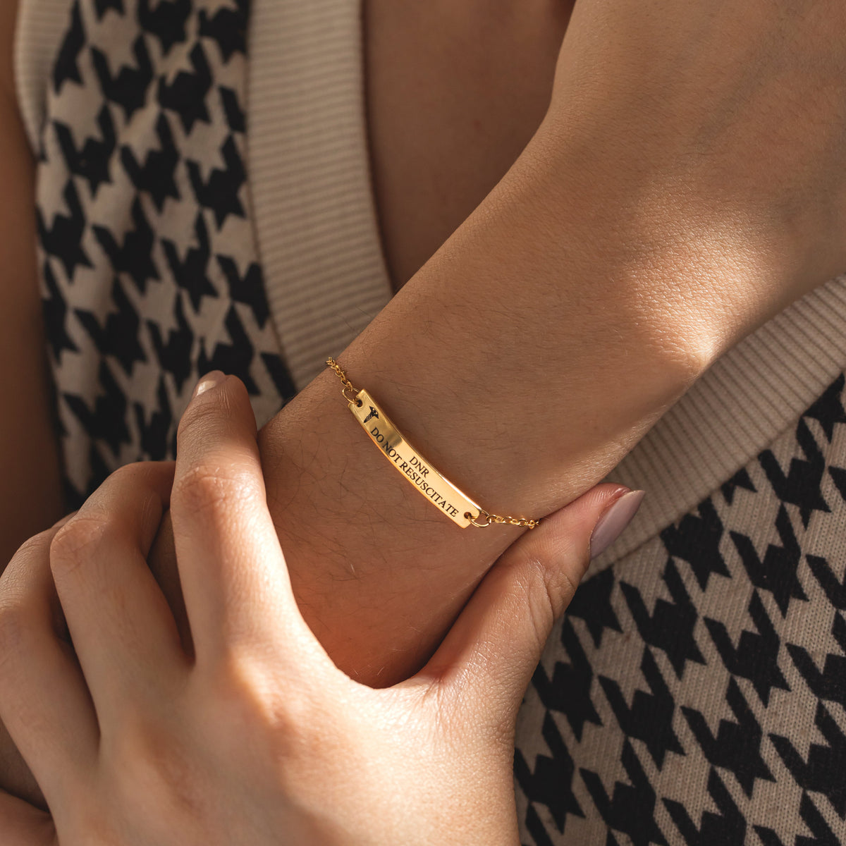Medical Alert Bracelet – Personalized Minimalist Safety Jewelry
