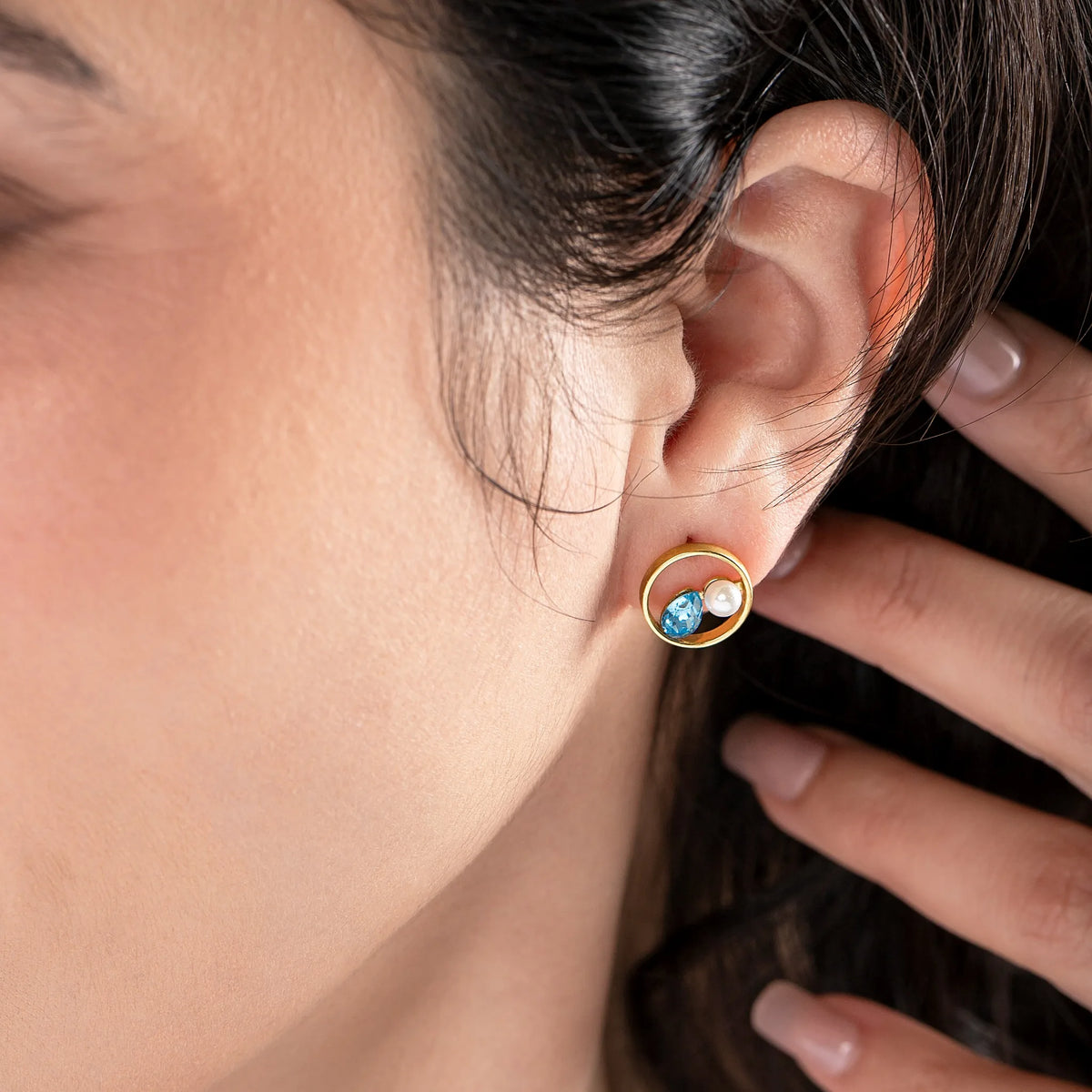 Sterling Silver Pearl Swirl Stud Earrings