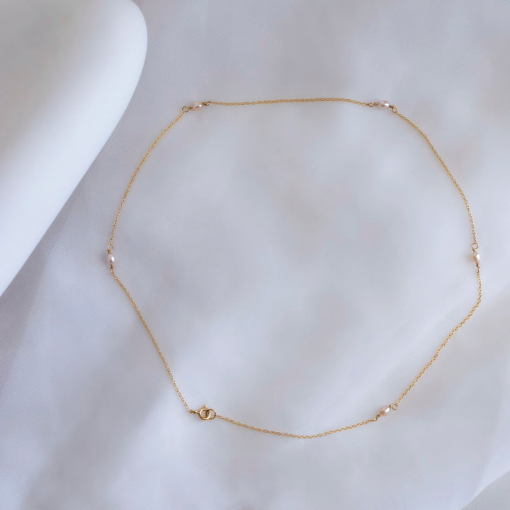Peach Freshwater Pearl Necklace – Elegant Minimalist Choker