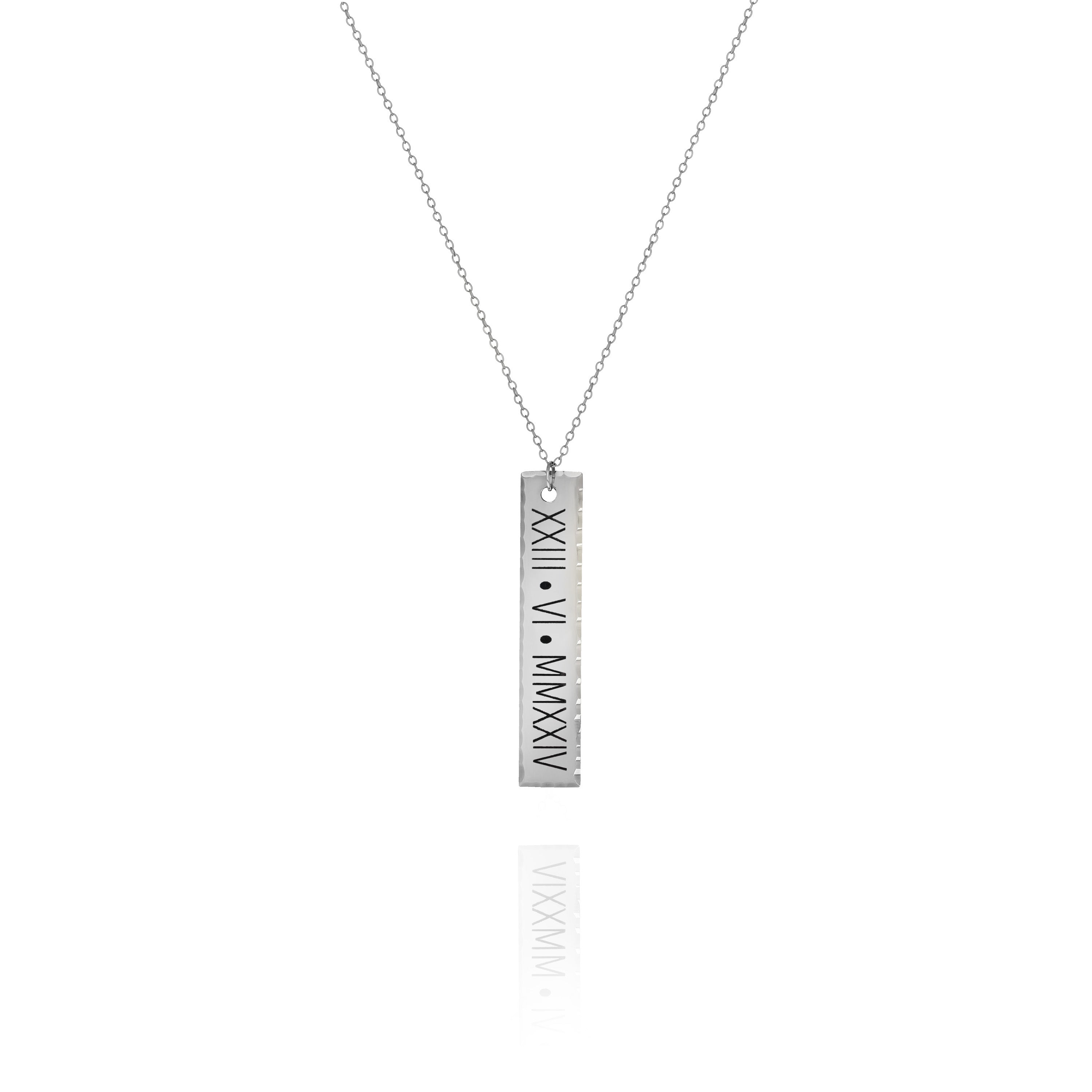 Vertical Hammered Bar Necklace – Personalized Sterling Silver Jewelry