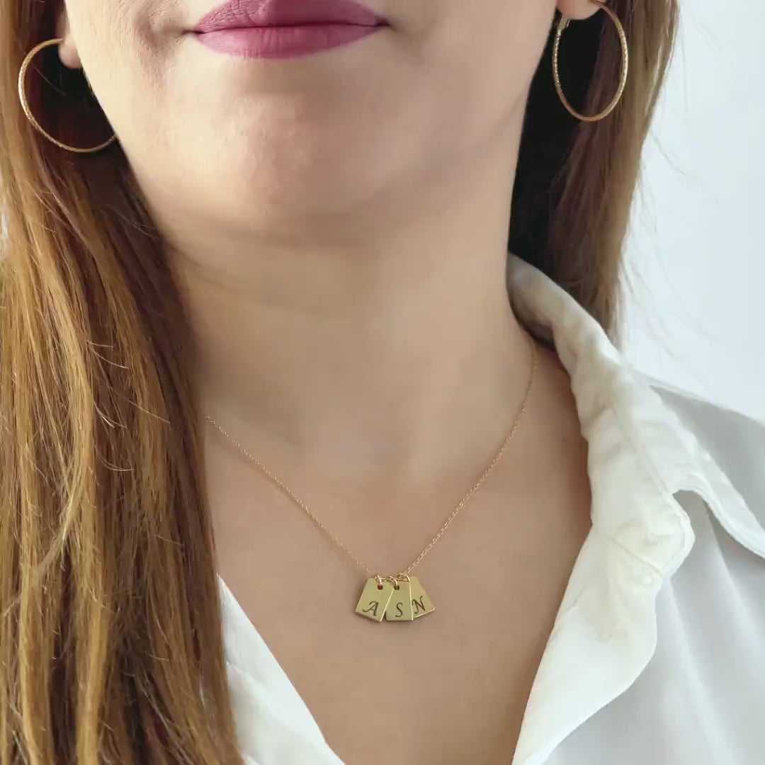 Initial Tag Necklace – Personalized Minimalist Jewelry