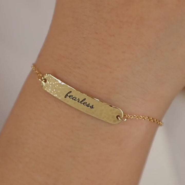 Dainty Hammered Bar Bracelet – Personalized Custom Jewelry for Her